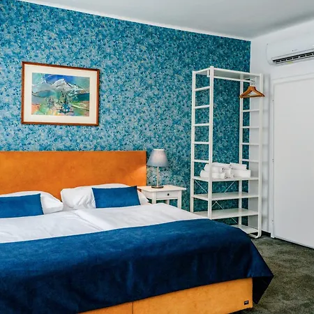 Bluebell 3* براتسيلافا