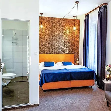 Bluebell 3*